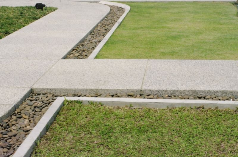 MW Concrete Curbs